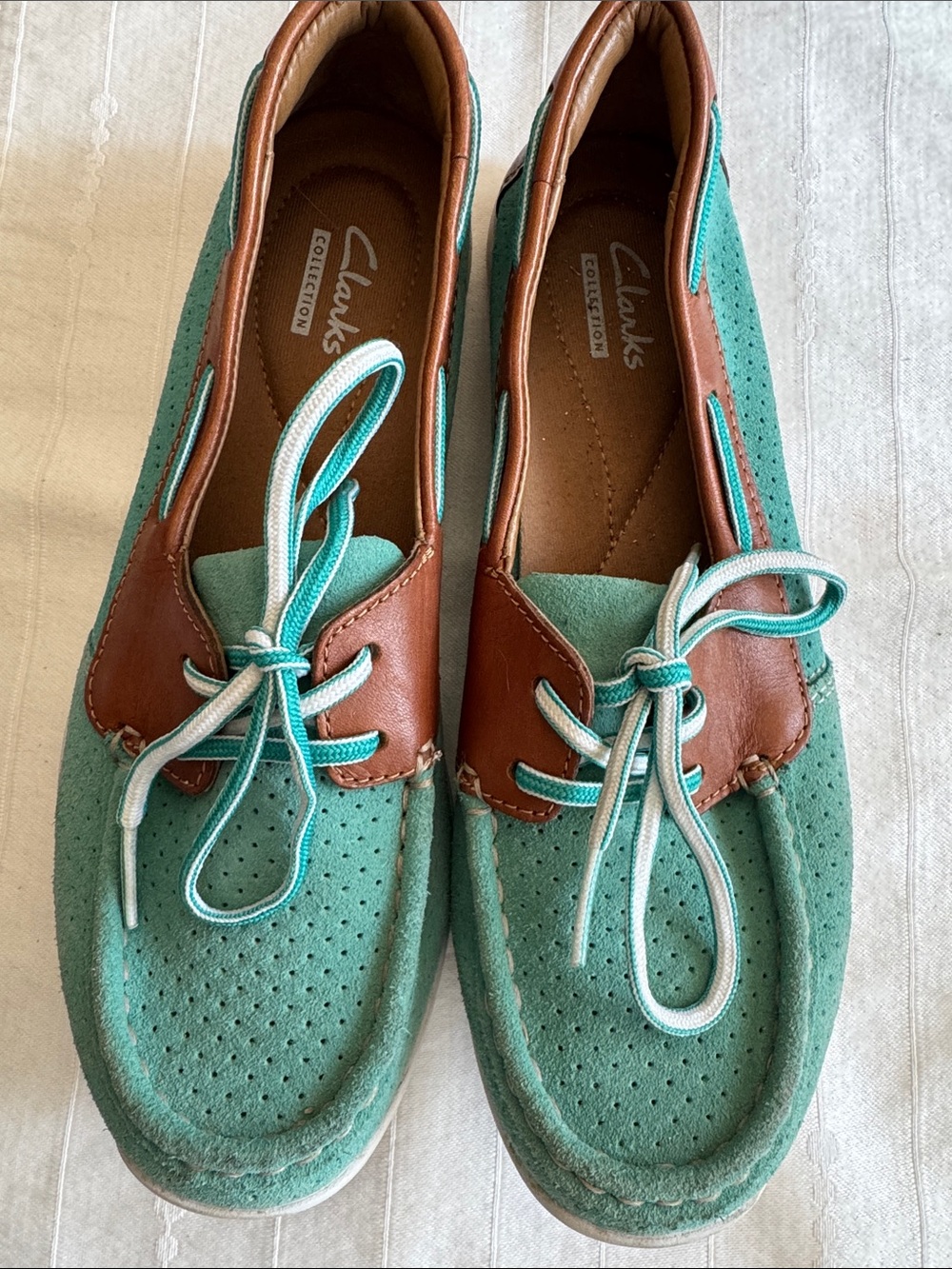 Clarks Women's Mint Green and Brown Leather Jocolin Moccasins